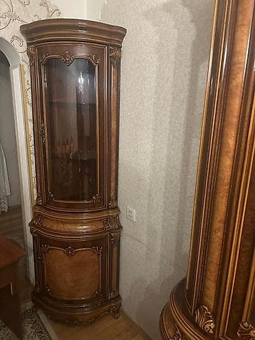 stol stul metbex ucun: Klassik üslubda qonaq otağı mebel dəsti Tərkibi: - Böyük — 4