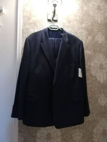 kişi ucun klassik qara kostyum: Kisi kostyumu - tund mavi. C&A markasi - Almanyadan alinibdir - — 2