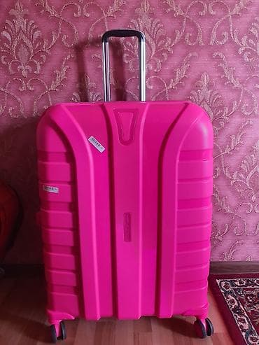 Böyük ölçülü sərt korpuslu səyahət çemodanı - Rəng: parlaq çəhrayı –