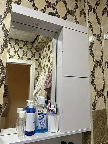 hamam dolabi: Tam yenidir hec bir nasazligi qirigi yoxdur. 120 azn alinib. Real — 1