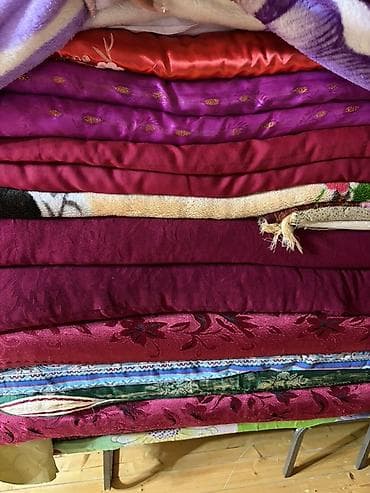versace yataq desti: Məhsul: Komplekt yorğan-döşək və yorğan Tər təmizdir Təsvir: - — 1