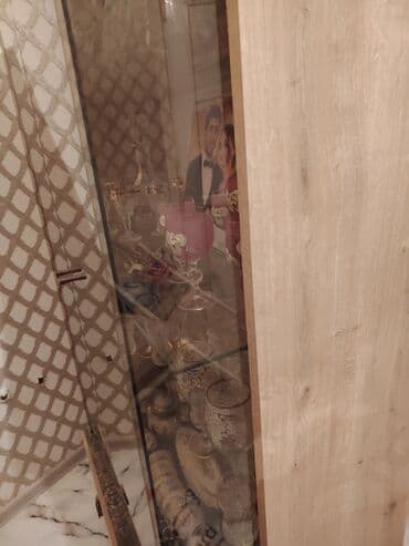 Rəf vitrinləri: Şüşəli dolab vitrini, Yeni, Ünvandan götürmə — 4