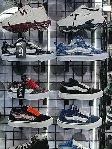 krosovka: Vans üslubunda gündəlik krossovkalar kolleksiyası - Model: Aşağı — 1