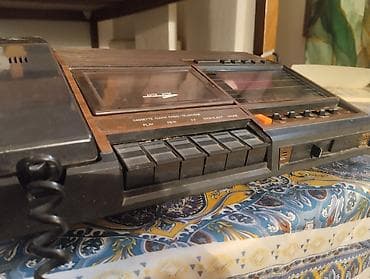 qedim pullar: 3 çü Birində Retro Antik Modəl. Telefon İşləkdir, Radio, Saat, uzun — 10