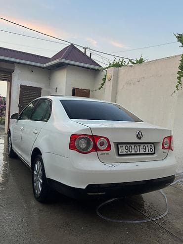 Продажа авто: Volkswagen Jetta: 1.6 л | 2008 г. Седан — 1