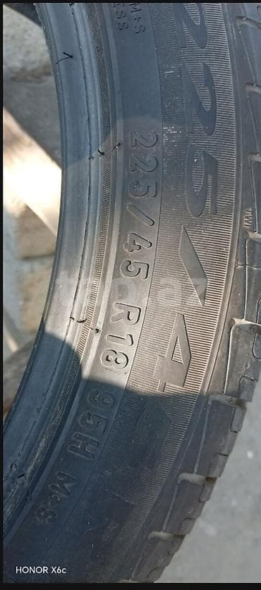 passat disk: Pirelli markalı 4 ədəd təkər satılır 📏Ölçülər: →2 ədəd 225/45 R18, →2 — 3