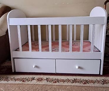 Oğlan və qız üçün, İşlənmiş, Dördbucaq, Beşik, Dəstsiz, Matras ilə, Yellənmə mexanizmsiz