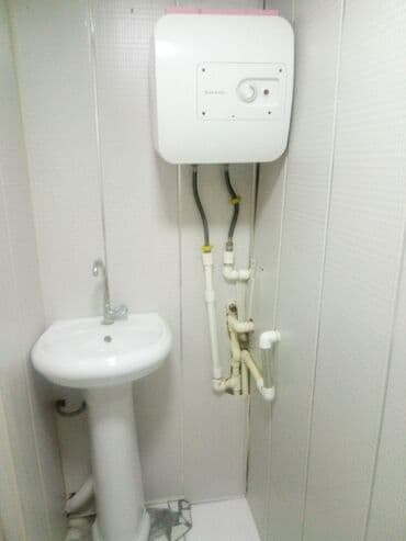 Ev 20 ci sahe Dünya marketden yuxari texminen 10-15 deg yoldur. Temiz — 13