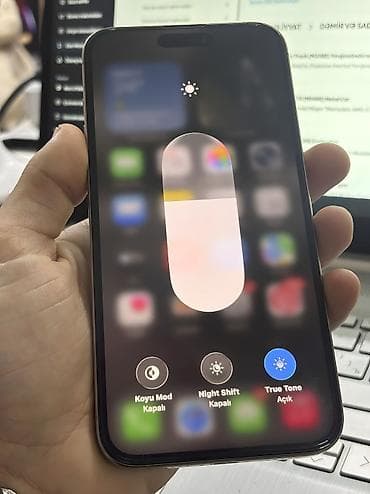mac pro: IPhone 15 Pro Max, 256 GB, Natural Titanium, Simsiz şarj, Face ID — 3