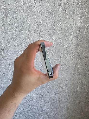 iphon 6 plus: IPhone 13 Pro, Sierra Blue, Face ID — 5