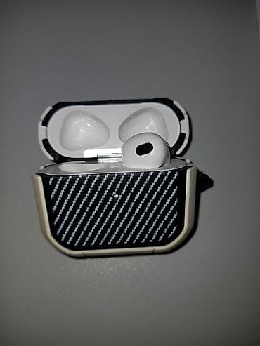 12 pro max case: İlk sahibiyəm orgimal apple məhsuludur bir qulaqcığı itib ama yenədə — 1