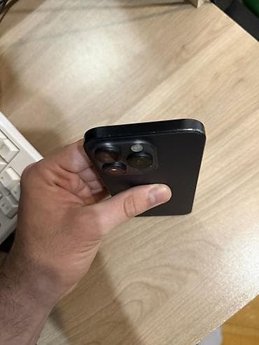 xaladelnik satilir: IPhone 15 Pro, 128 GB, Blue Titanium, Face ID — 9