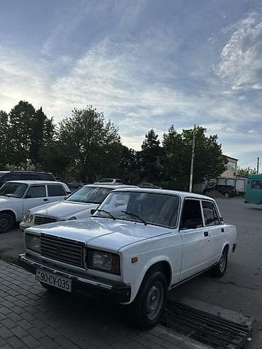 porsche satışı: VAZ (LADA) 2107: 1.6 l | 2008 il 62800 km Sedan — 4