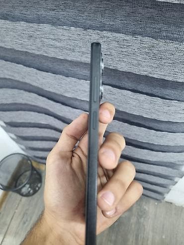 poco c75: Poco X5 Pro 5G, 256 GB, rəng - Qara, Face ID — 5