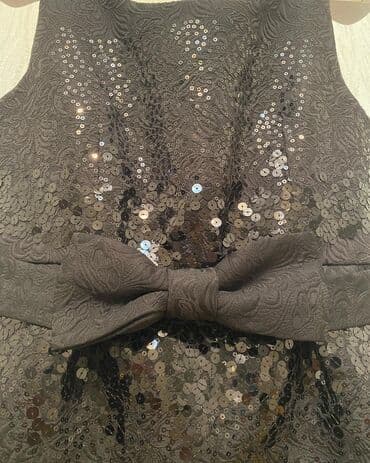 сони на прокат: Red Valentino brendine mexsusdur. İdeal vəziyyətdədir — 4