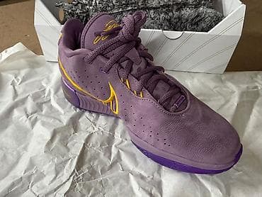Krasofkalar və idman ayaqqabıları: Məhsul: Nike LeBron NXXT Gen AMPD “Purple/Gold” basketbol krossovkası — 6