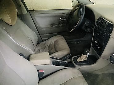 daewoo nexia 2011: Volvo S40: 9.1 l | 2002 il 250 km Sedan — 6