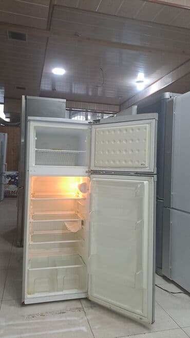 Soyuducular: İşlənmiş 2 qapılı Beko Soyuducu Satılır