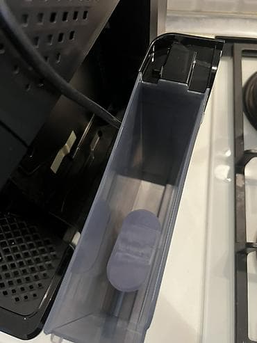 kofe aparati satiram: Qəhvə maşını Philips, Avtomat, Üyüdücü ilə — 7