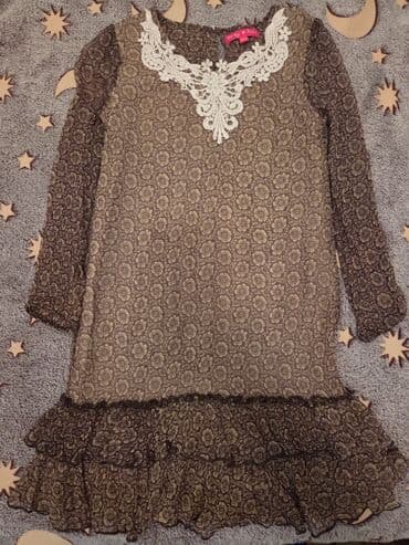 Qız uşaqları üçün geyim dəsti 1) Qəhvəyi çalarlarında, incə çiçək