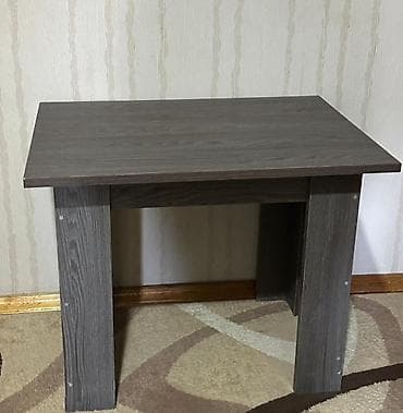 Kompüter masası, Açılmayan, Laminat, Dördbucaq masa