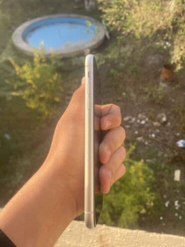 ayfon 11 qiymeti 2 ci el: IPhone 11, 64 GB, White Titanium — 4