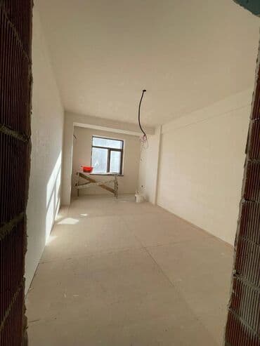 tek şexsiyyet vesiqesiyle kredit: 2 otaqlı, Yeni tikili, m. İnşaatçılar, 78 kv. m — 1