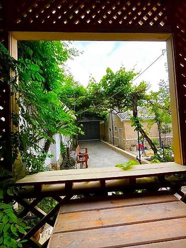 Mənzillər: M.Ə. Rəsulzadə qəs. 6 otaqlı, 170 kv. m, Kredit yoxdur, Orta təmir — 3