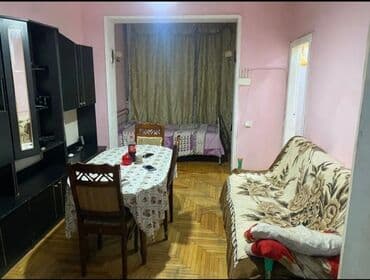 otaq yoldaşı axtarılır: Kirayə verilən bu otaq iki nəfərlik yer təklif edir. Otaqda iki ədəd — 6