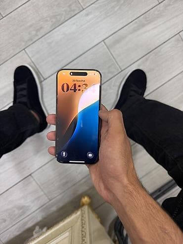 ipad mini 5 satılır: IPhone 14 Pro, Qızılı, Simsiz şarj — 4
