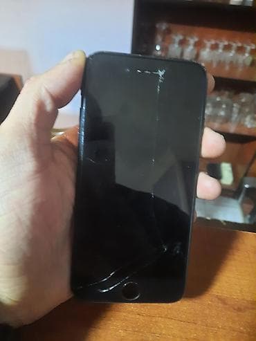 ikinci el iphone 14: IPhone 7, Qara, Qırıq — 2