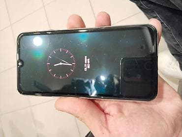 iphone 16e almaq: Telefon satilir arxa susesi arxa kamerasi deyisilmelidi 70-80 manat — 4