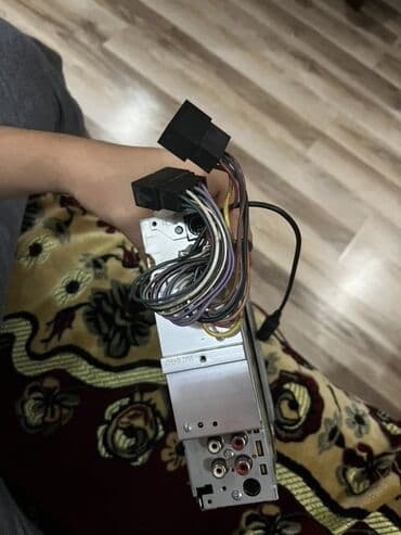 masin ucun monitorlar: Maqnitol, İşlənmiş, JVC, AUX, Ünvandan götürmə — 2