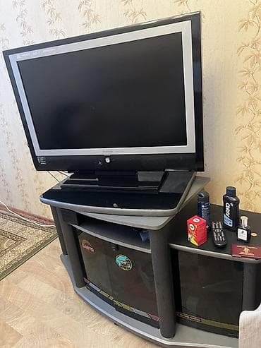 TV altlığı: Grundig LCD televiziya + SANYO TV altlığı - Televizor: Grundig LCD — 3