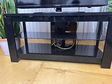 mini stol: Düz TV altlığı, Polkalı, Şüşəli — 1