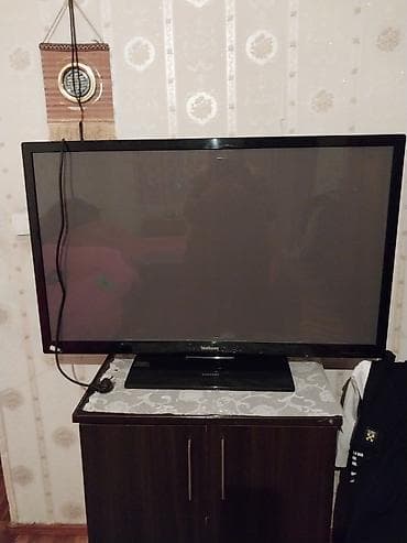 komputer samsung: Samsung televizor - Ekran: təxminən 40–46 düym diaqonal, geniş ekran — 2