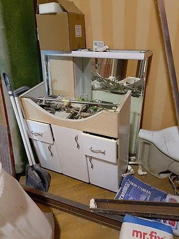 hamam ucun skaf: Moydadır çanağı ilə birlikdə qırığı sınığı yoxdur.qiymeti 80 azn — 2