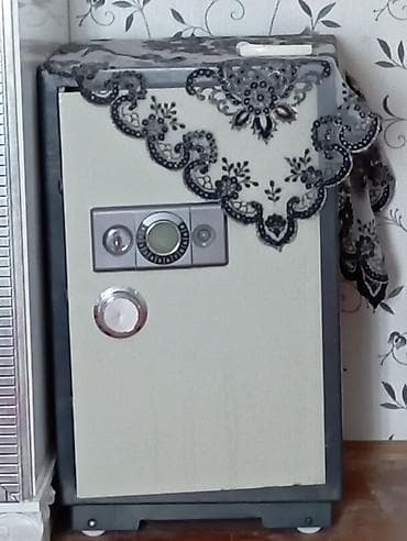 копилка на 100 тысяч сом таблица: Məhsul: İki məişət avadanlığı paketi 1) Metal seyf - Ön paneldə — 1