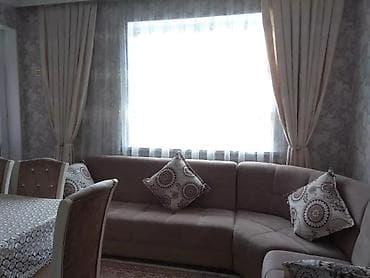 divan üçün parcalar: Xaçmaz şəhərinin tam mərkəzində yerləşən yeni tikili binanın 6 — 6