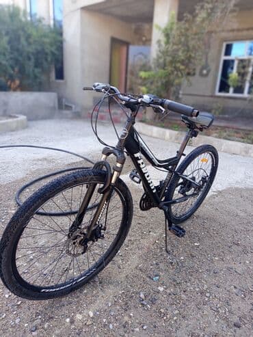 руль для велосипеда: İşlənmiş Şəhər velosipedi Forward, 26", sürətlərin sayı: 21 — 3