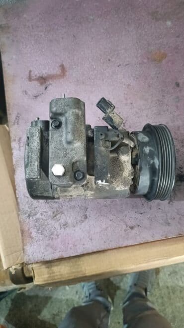 ремонт микроавтобусов: Avtomobil kondisionerinin kompressoru. Yaxşı vəziyyətdədir, işləkdir — 2