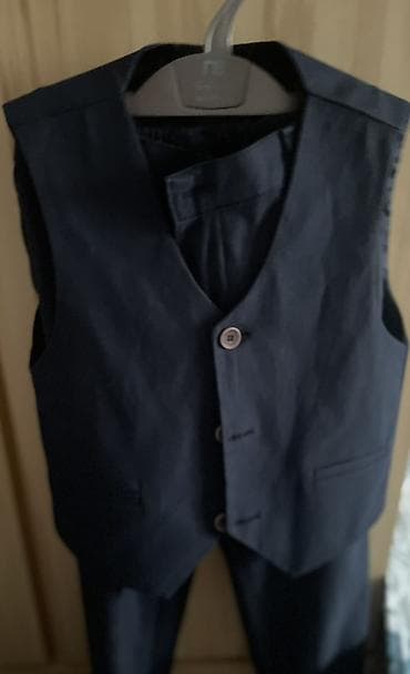 paltarı: Jilet, Oğlan üçün, 8 - 9 yaş — 2