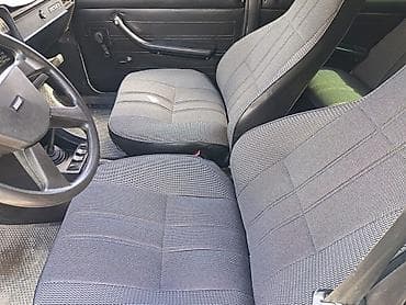 kridit masin: LADA 2107 sedan – ağ rəng Xüsusiyyətlər: - Kuzov: 4 qapılı sedan, ağ — 6