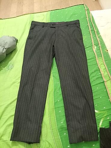 Aksesuarlar: Klassik zolaqlı kişilər üçün dördlük kostyum dəsti, 1 dəfə geyinilib — 7