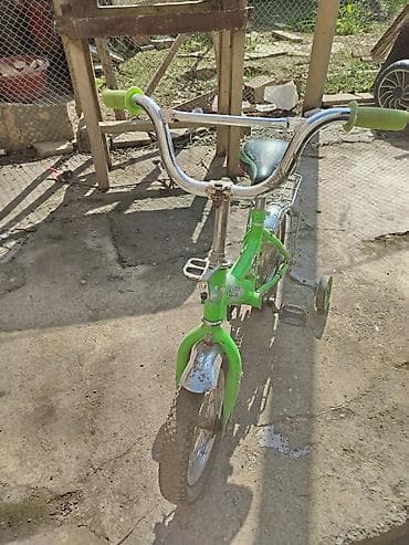 partalar: Uşaq velosipedi – yaşıl rəngli, köməkçi təkərlərlə - Ölçü: kiçik — 1
