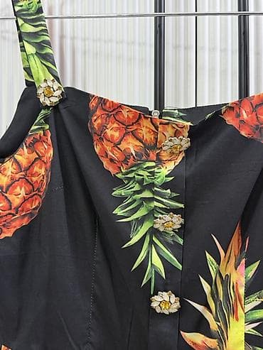 nisan xonca: Çooxx möhtəşəm dondu. 1 dəfə geyinilib. Türkiyə istehsalı, M razmer — 2