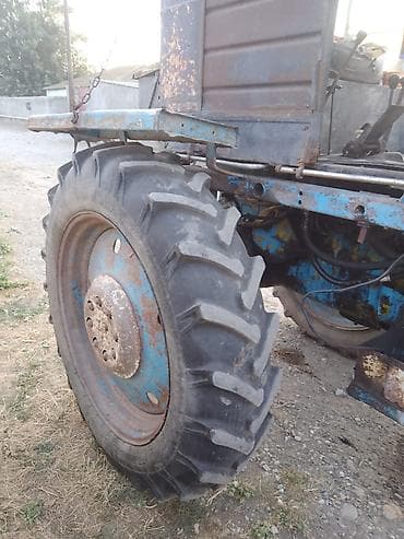 Kənd təsərrüfatı üçün təkərli traktor - Arxa qoşqu üçün 3 nöqtəli