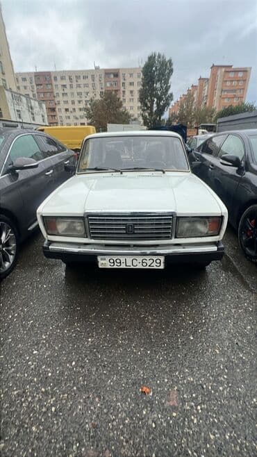 mercedes 2000: LADA (VAZ) klassik sedan - Kuzov: ağ rəng, 4 qapı, xrom ön barmaqlıq — 1