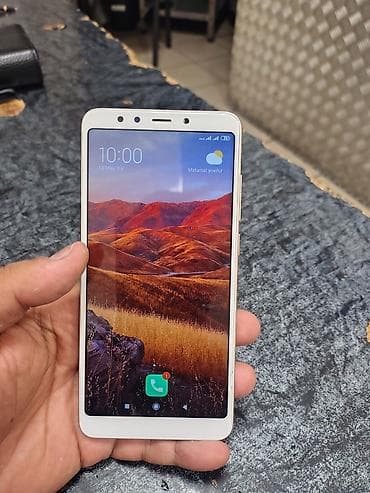 komputer 2ci əl: Redmi 5 hec bir problemi yoxdu. her bir seyi islek veziyyetdedi. 2 — 1