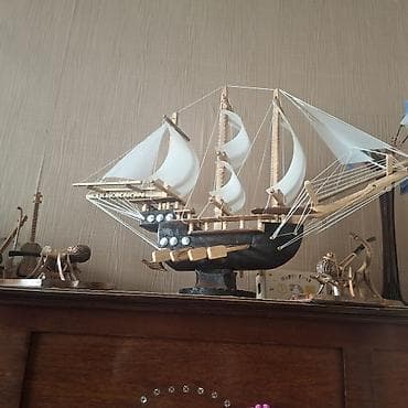 gəmi: Taxta yelkənli gəmi maketi - Material: əsasən taxta; detallarda ip — 1